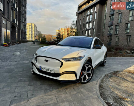 Білий Форд Mustang Mach-E, об'ємом двигуна 0 л та пробігом 42 тис. км за 25300 $, фото 1 на Automoto.ua