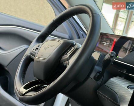 Белый Форд Mustang Mach-E, объемом двигателя 0 л и пробегом 60 тыс. км за 22200 $, фото 68 на Automoto.ua