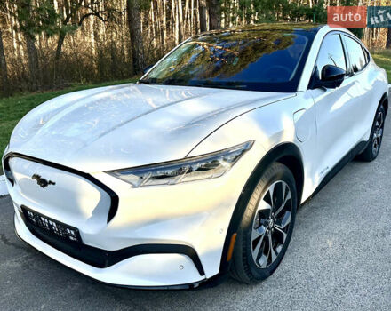 Белый Форд Mustang Mach-E, объемом двигателя 0 л и пробегом 51 тыс. км за 29900 $, фото 18 на Automoto.ua