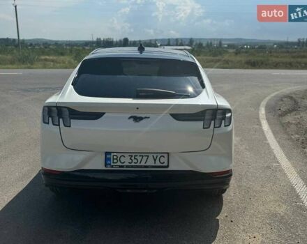 Белый Форд Mustang Mach-E, объемом двигателя 0 л и пробегом 41 тыс. км за 26500 $, фото 8 на Automoto.ua