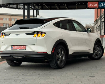 Белый Форд Mustang Mach-E, объемом двигателя 0 л и пробегом 59 тыс. км за 21950 $, фото 48 на Automoto.ua
