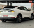 Белый Форд Mustang Mach-E, объемом двигателя 0 л и пробегом 59 тыс. км за 21950 $, фото 48 на Automoto.ua