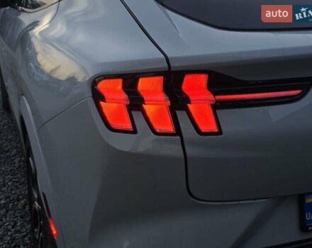 Белый Форд Mustang Mach-E, объемом двигателя 0 л и пробегом 31 тыс. км за 31999 $, фото 73 на Automoto.ua