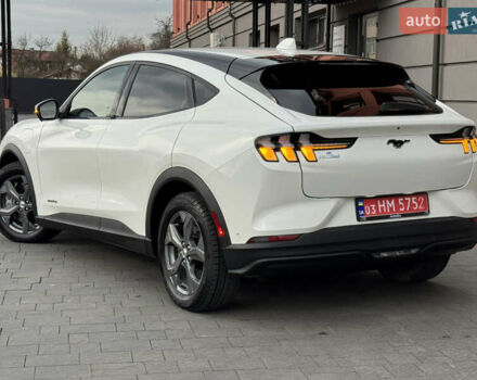 Белый Форд Mustang Mach-E, объемом двигателя 0 л и пробегом 59 тыс. км за 21950 $, фото 39 на Automoto.ua