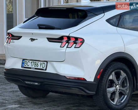 Белый Форд Mustang Mach-E, объемом двигателя 0 л и пробегом 60 тыс. км за 22200 $, фото 32 на Automoto.ua