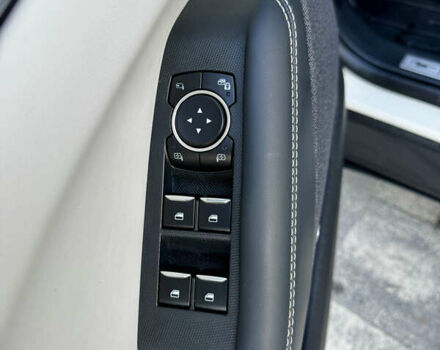 Білий Форд Mustang Mach-E, об'ємом двигуна 0 л та пробігом 42 тис. км за 25300 $, фото 21 на Automoto.ua