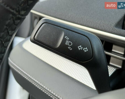 Белый Форд Mustang Mach-E, объемом двигателя 0 л и пробегом 60 тыс. км за 22200 $, фото 77 на Automoto.ua