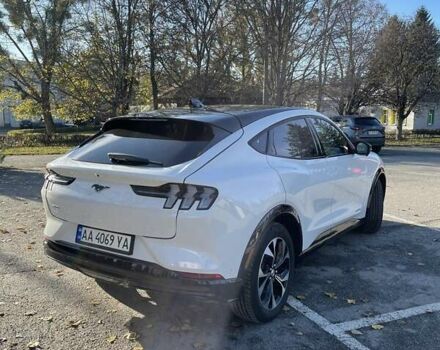 Белый Форд Mustang Mach-E, объемом двигателя 0 л и пробегом 4 тыс. км за 40000 $, фото 4 на Automoto.ua
