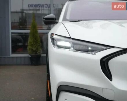 Белый Форд Mustang Mach-E, объемом двигателя 0 л и пробегом 42 тыс. км за 32500 $, фото 9 на Automoto.ua