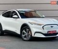 Белый Форд Mustang Mach-E, объемом двигателя 0 л и пробегом 58 тыс. км за 22950 $, фото 7 на Automoto.ua