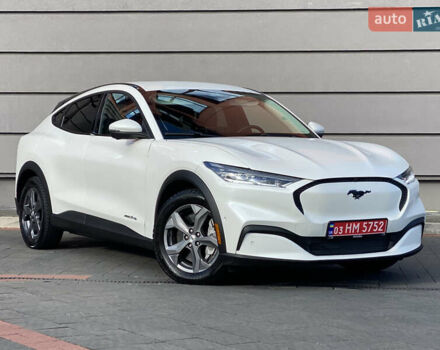 Белый Форд Mustang Mach-E, объемом двигателя 0 л и пробегом 58 тыс. км за 22950 $, фото 2 на Automoto.ua