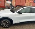 Белый Форд Mustang Mach-E, объемом двигателя 0 л и пробегом 42 тыс. км за 24500 $, фото 3 на Automoto.ua