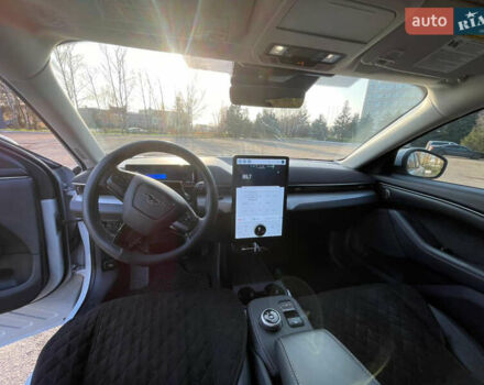 Белый Форд Mustang Mach-E, объемом двигателя 0 л и пробегом 66 тыс. км за 25000 $, фото 3 на Automoto.ua
