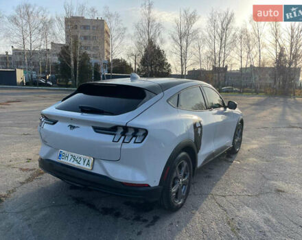 Белый Форд Mustang Mach-E, объемом двигателя 0 л и пробегом 66 тыс. км за 25000 $, фото 22 на Automoto.ua