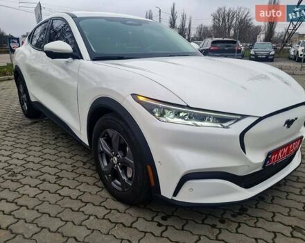 Белый Форд Mustang Mach-E, объемом двигателя 0 л и пробегом 34 тыс. км за 27000 $, фото 16 на Automoto.ua