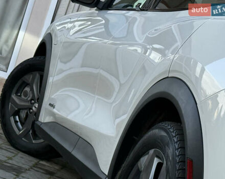 Белый Форд Mustang Mach-E, объемом двигателя 0 л и пробегом 60 тыс. км за 22200 $, фото 48 на Automoto.ua