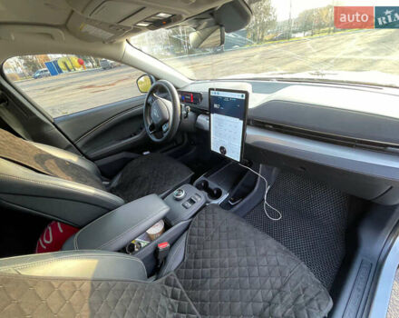 Белый Форд Mustang Mach-E, объемом двигателя 0 л и пробегом 66 тыс. км за 25000 $, фото 10 на Automoto.ua