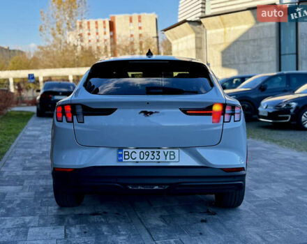 Белый Форд Mustang Mach-E, объемом двигателя 0 л и пробегом 32 тыс. км за 24500 $, фото 6 на Automoto.ua