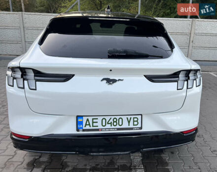 Білий Форд Mustang Mach-E, об'ємом двигуна 0 л та пробігом 48 тис. км за 26100 $, фото 8 на Automoto.ua