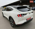 Білий Форд Mustang Mach-E, об'ємом двигуна 0 л та пробігом 61 тис. км за 23500 $, фото 5 на Automoto.ua