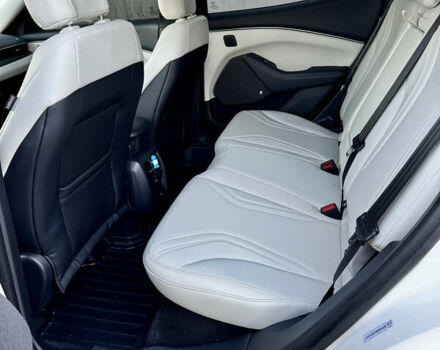 Білий Форд Mustang Mach-E, об'ємом двигуна 0 л та пробігом 42 тис. км за 25300 $, фото 26 на Automoto.ua