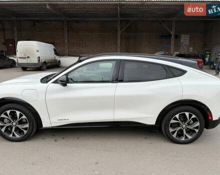 Білий Форд Mustang Mach-E, об'ємом двигуна 0 л та пробігом 61 тис. км за 23500 $, фото 6 на Automoto.ua