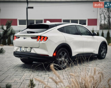 Белый Форд Mustang Mach-E, объемом двигателя 0 л и пробегом 93 тыс. км за 22250 $, фото 6 на Automoto.ua