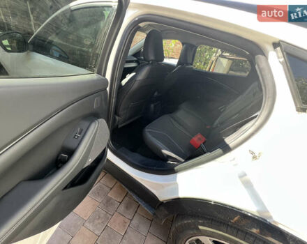 Білий Форд Mustang Mach-E, об'ємом двигуна 0 л та пробігом 48 тис. км за 25100 $, фото 30 на Automoto.ua