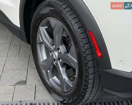 Белый Форд Mustang Mach-E, объемом двигателя 0 л и пробегом 58 тыс. км за 22950 $, фото 43 на Automoto.ua