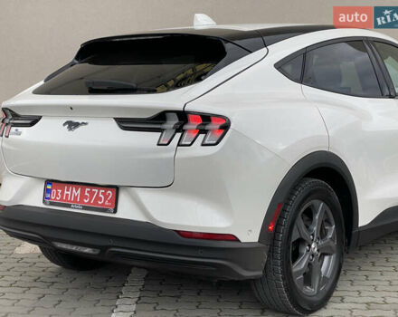 Білий Форд Mustang Mach-E, об'ємом двигуна 0 л та пробігом 58 тис. км за 22450 $, фото 42 на Automoto.ua