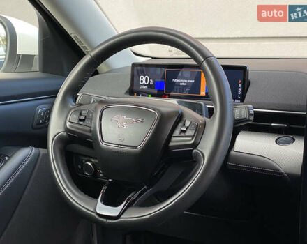 Белый Форд Mustang Mach-E, объемом двигателя 0 л и пробегом 58 тыс. км за 22950 $, фото 75 на Automoto.ua
