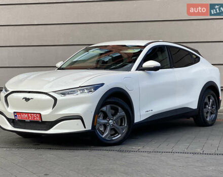 Белый Форд Mustang Mach-E, объемом двигателя 0 л и пробегом 58 тыс. км за 22950 $, фото 22 на Automoto.ua