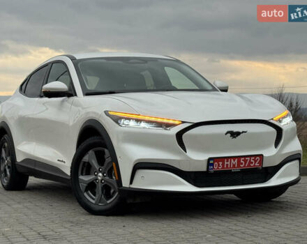 Белый Форд Mustang Mach-E, объемом двигателя 0 л и пробегом 59 тыс. км за 21950 $, фото 4 на Automoto.ua
