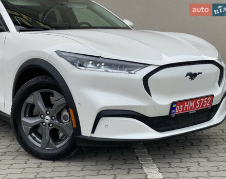 Білий Форд Mustang Mach-E, об'ємом двигуна 0 л та пробігом 58 тис. км за 22450 $, фото 6 на Automoto.ua