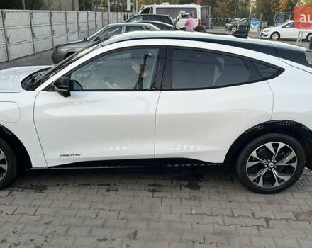Білий Форд Mustang Mach-E, об'ємом двигуна 0 л та пробігом 48 тис. км за 26100 $, фото 13 на Automoto.ua