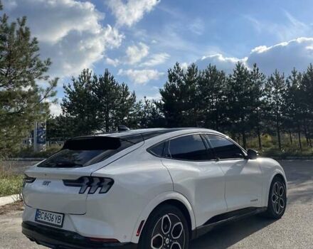Белый Форд Mustang Mach-E, объемом двигателя 0 л и пробегом 39 тыс. км за 32500 $, фото 4 на Automoto.ua