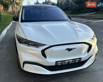 Белый Форд Mustang Mach-E, объемом двигателя 0 л и пробегом 51 тыс. км за 29900 $, фото 15 на Automoto.ua