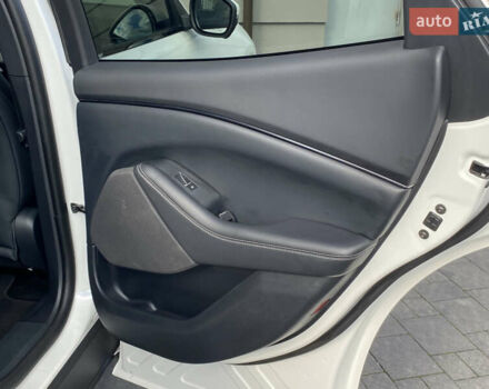 Білий Форд Mustang Mach-E, об'ємом двигуна 0 л та пробігом 58 тис. км за 22450 $, фото 87 на Automoto.ua