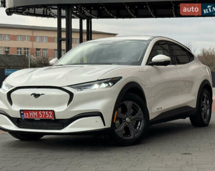 Белый Форд Mustang Mach-E, объемом двигателя 0 л и пробегом 59 тыс. км за 21950 $, фото 24 на Automoto.ua