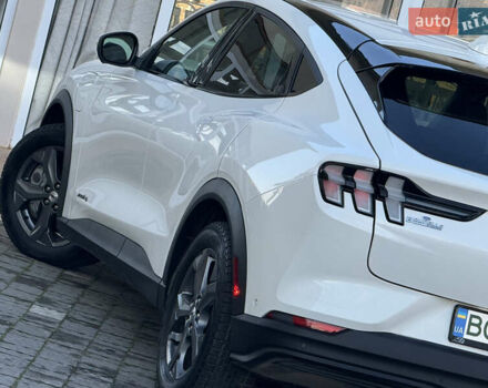 Белый Форд Mustang Mach-E, объемом двигателя 0 л и пробегом 60 тыс. км за 22200 $, фото 44 на Automoto.ua