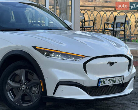 Белый Форд Mustang Mach-E, объемом двигателя 0 л и пробегом 60 тыс. км за 22200 $, фото 22 на Automoto.ua