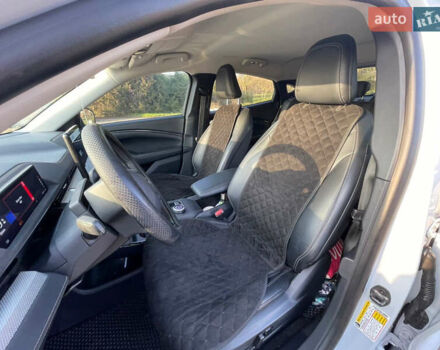 Белый Форд Mustang Mach-E, объемом двигателя 0 л и пробегом 66 тыс. км за 25000 $, фото 9 на Automoto.ua