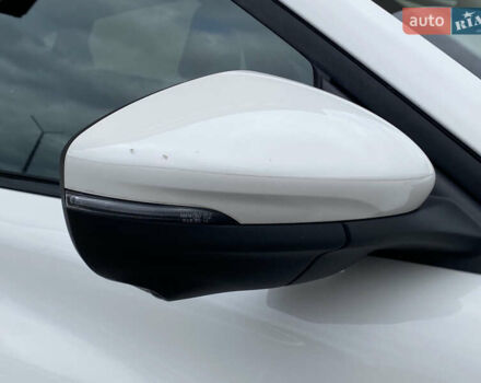 Білий Форд Mustang Mach-E, об'ємом двигуна 0 л та пробігом 58 тис. км за 22450 $, фото 13 на Automoto.ua