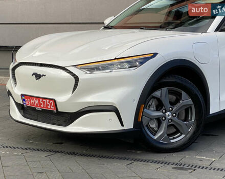 Белый Форд Mustang Mach-E, объемом двигателя 0 л и пробегом 58 тыс. км за 22950 $, фото 23 на Automoto.ua