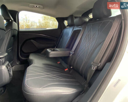 Білий Форд Mustang Mach-E, об'ємом двигуна 0 л та пробігом 58 тис. км за 22450 $, фото 94 на Automoto.ua