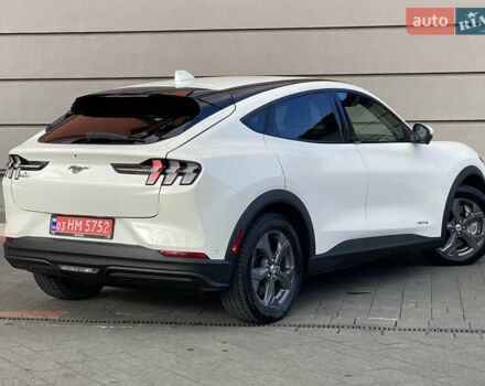 Белый Форд Mustang Mach-E, объемом двигателя 0 л и пробегом 58 тыс. км за 22950 $, фото 46 на Automoto.ua