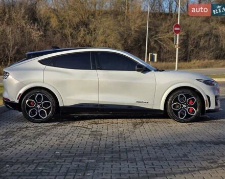 Белый Форд Mustang Mach-E, объемом двигателя 0 л и пробегом 31 тыс. км за 31999 $, фото 22 на Automoto.ua