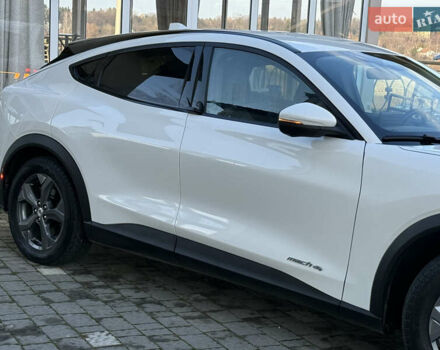 Белый Форд Mustang Mach-E, объемом двигателя 0 л и пробегом 60 тыс. км за 22200 $, фото 26 на Automoto.ua