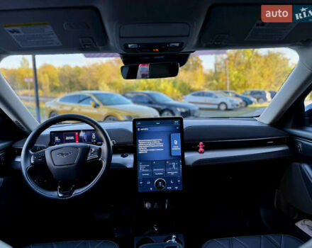 Белый Форд Mustang Mach-E, объемом двигателя 0 л и пробегом 32 тыс. км за 24500 $, фото 11 на Automoto.ua