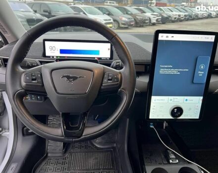 Белый Форд Mustang Mach-E, объемом двигателя 0 л и пробегом 80 тыс. км за 26640 $, фото 17 на Automoto.ua
